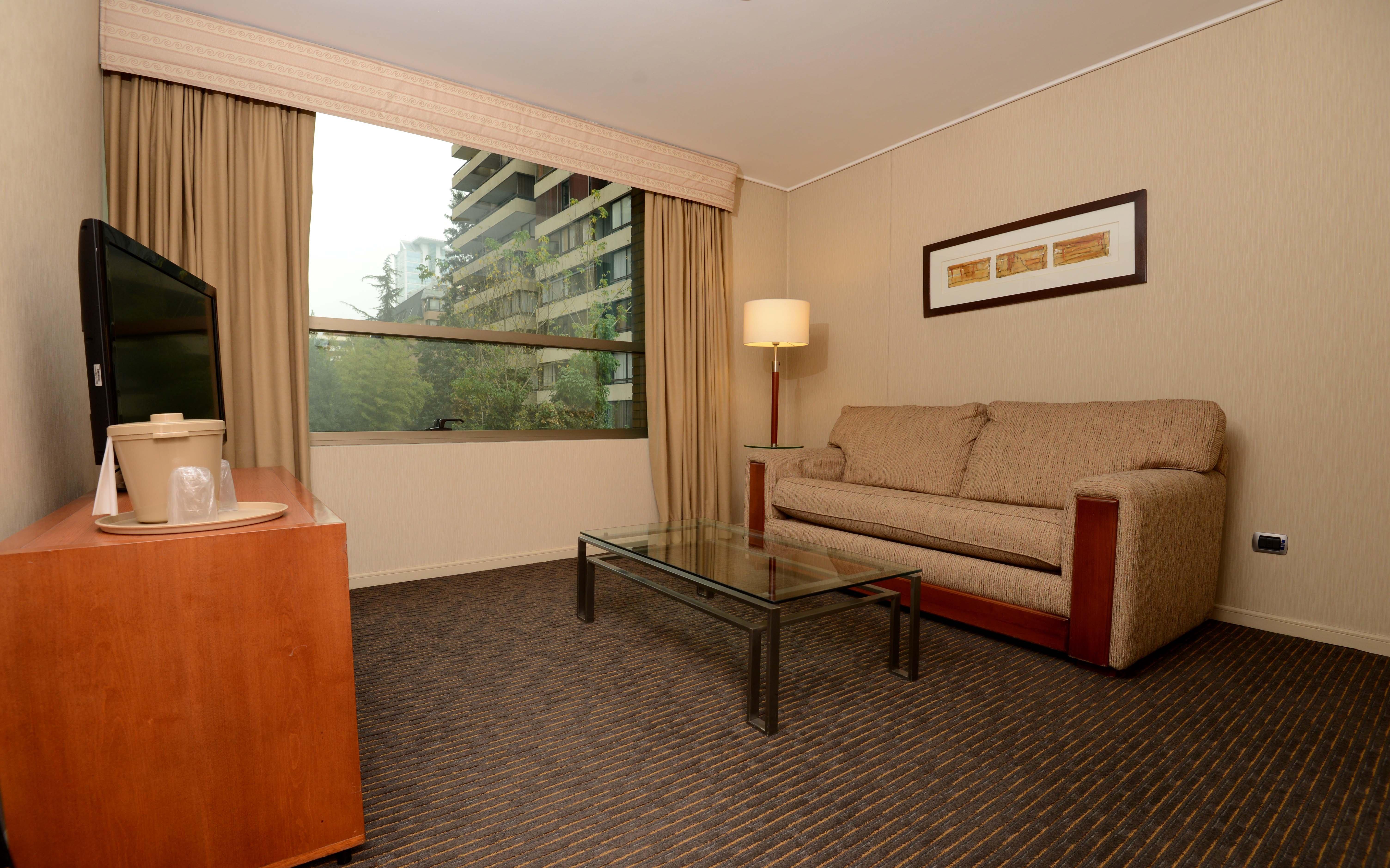 Holiday Inn Express Santiago Las Condes By Ihg Eksteriør billede
