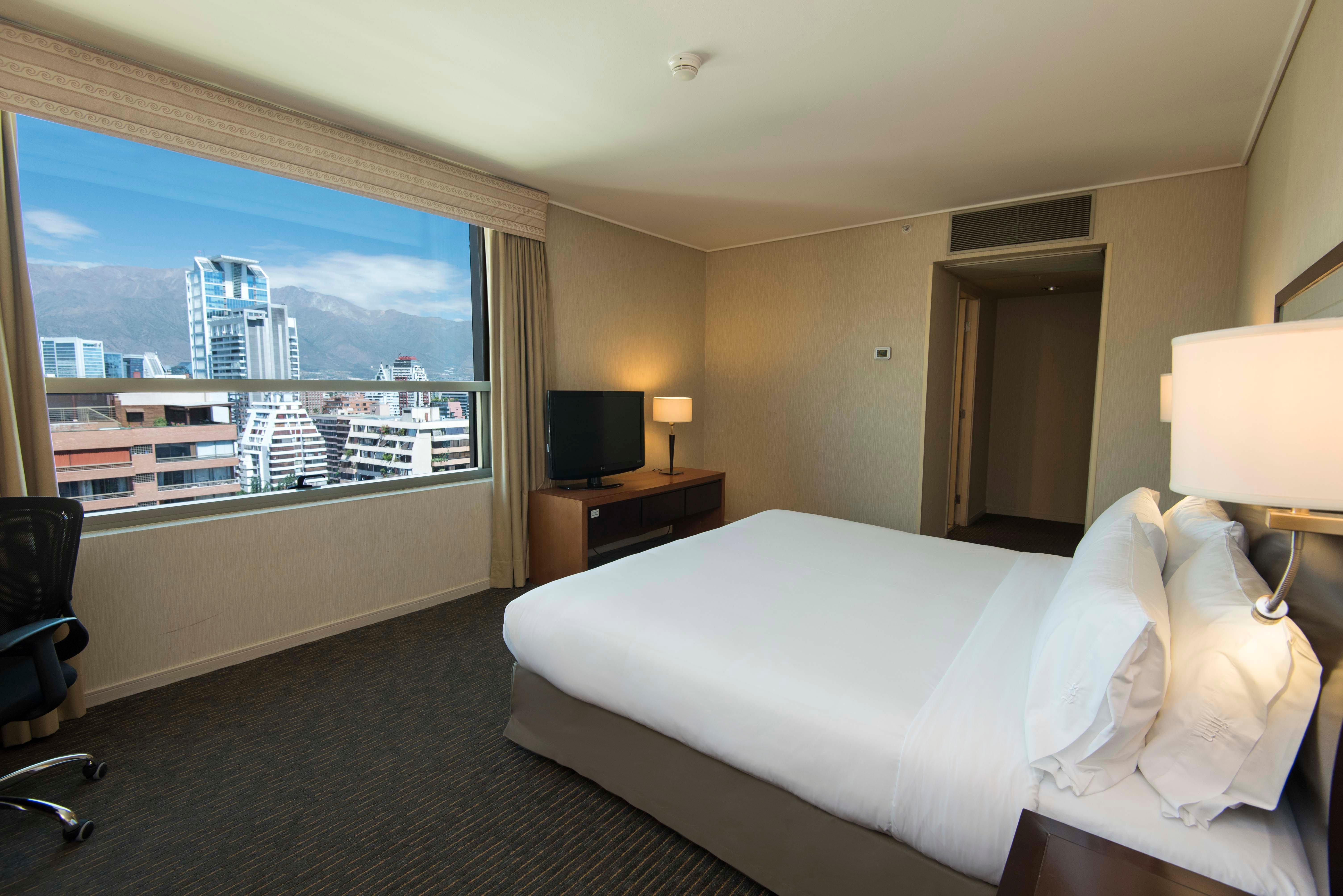 Holiday Inn Express Santiago Las Condes By Ihg Eksteriør billede