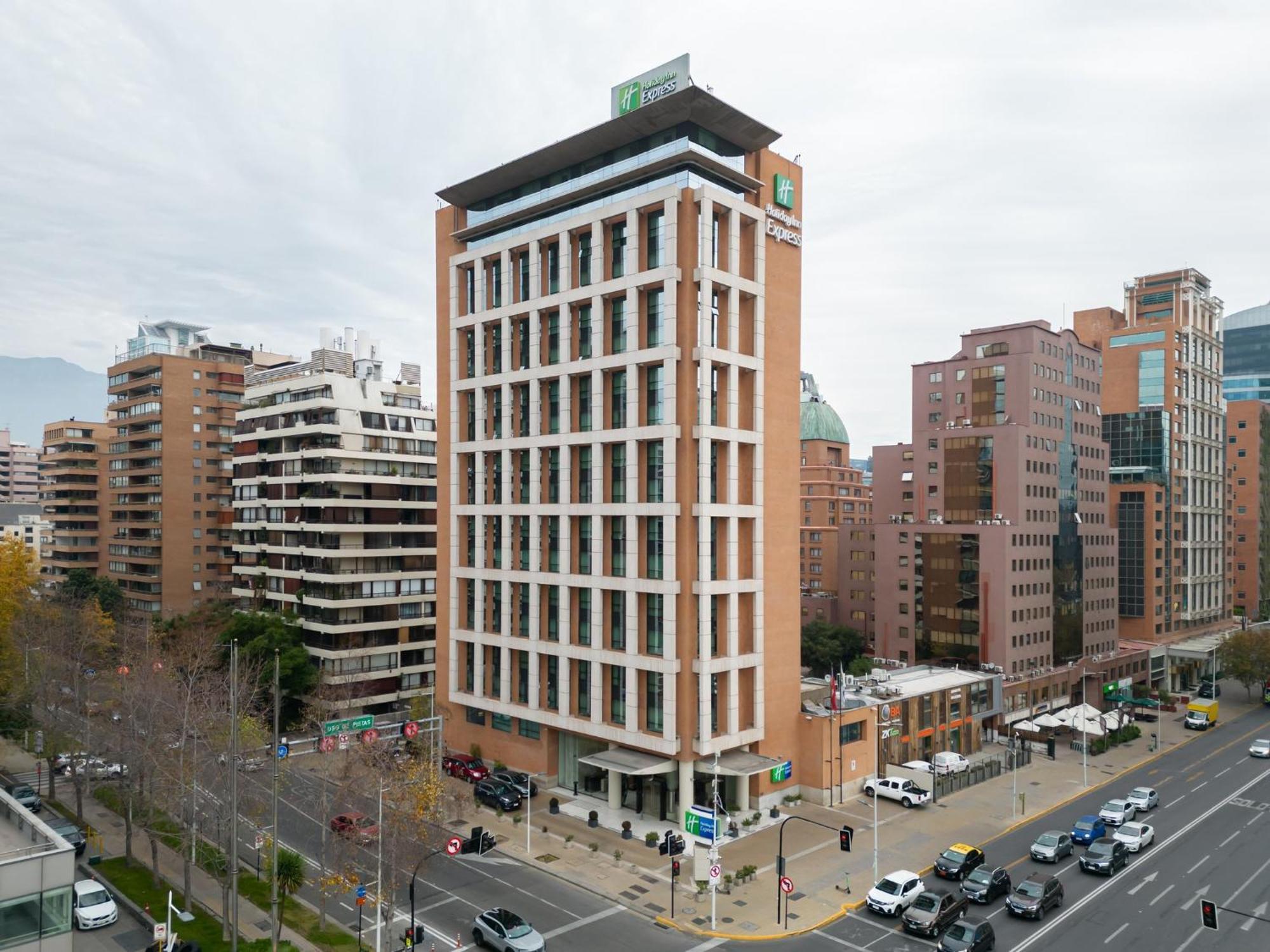 Holiday Inn Express Santiago Las Condes By Ihg Eksteriør billede