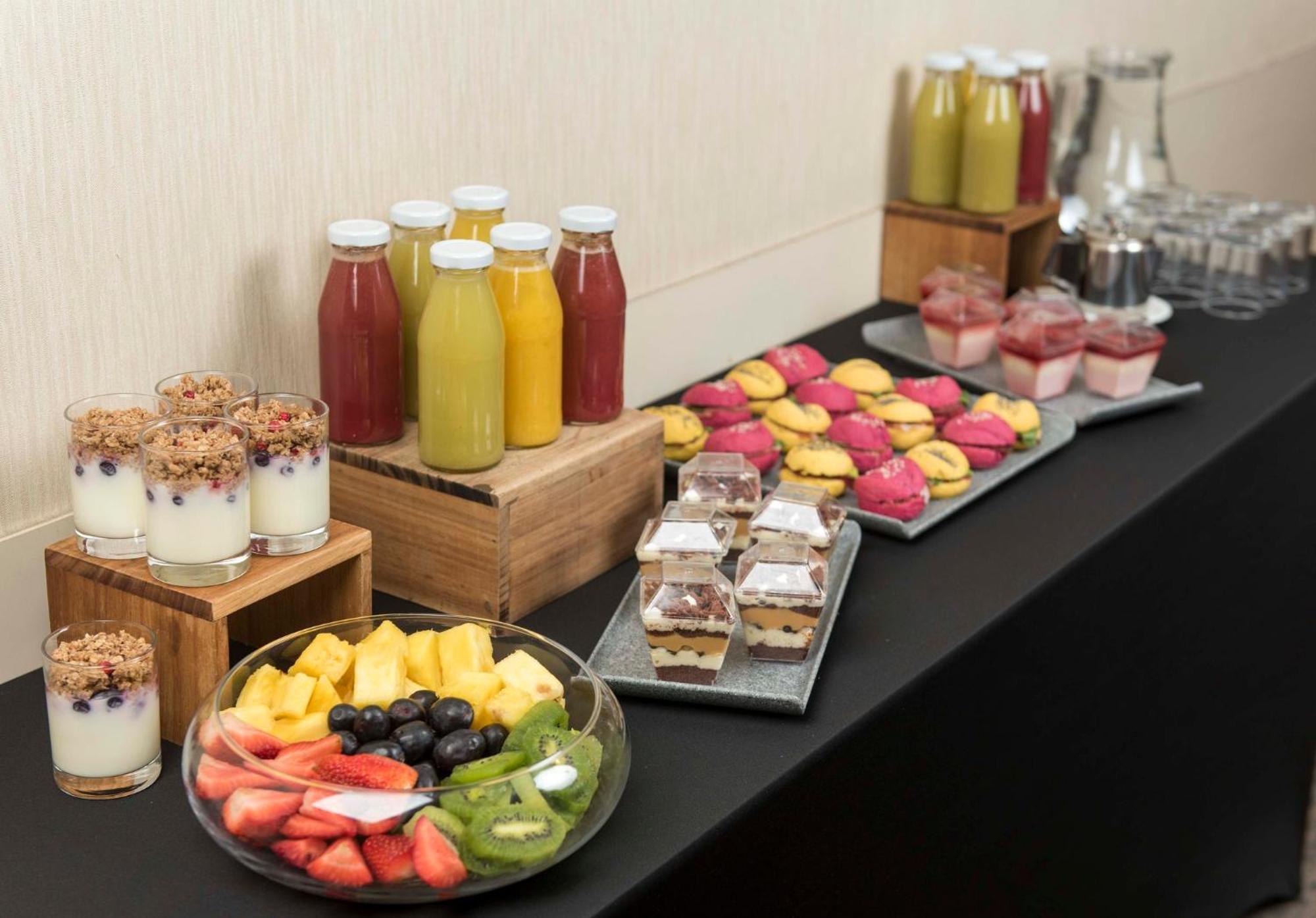 Holiday Inn Express Santiago Las Condes By Ihg Eksteriør billede