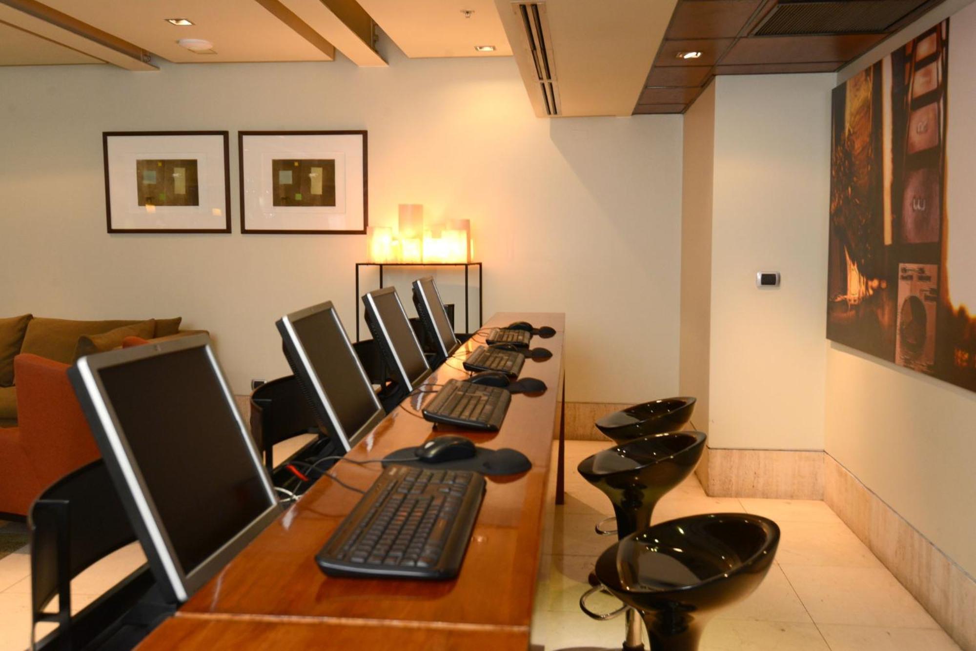 Holiday Inn Express Santiago Las Condes By Ihg Eksteriør billede