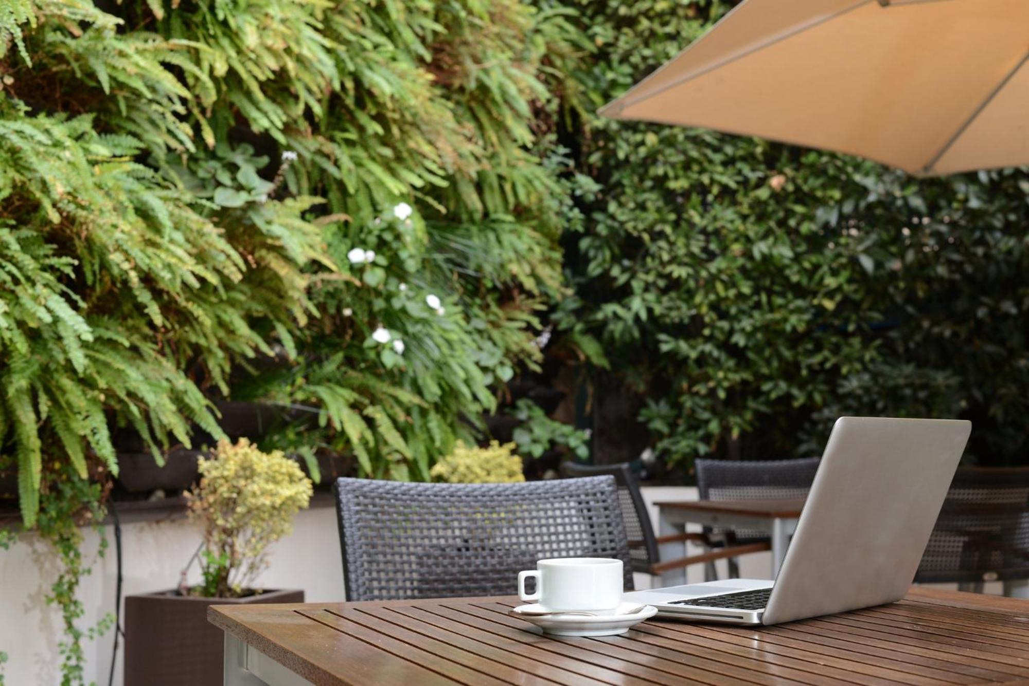 Holiday Inn Express Santiago Las Condes By Ihg Eksteriør billede